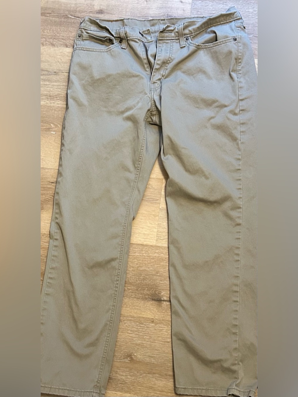 Levi's Men's Khaki Straight Fit Chinos — Taupe